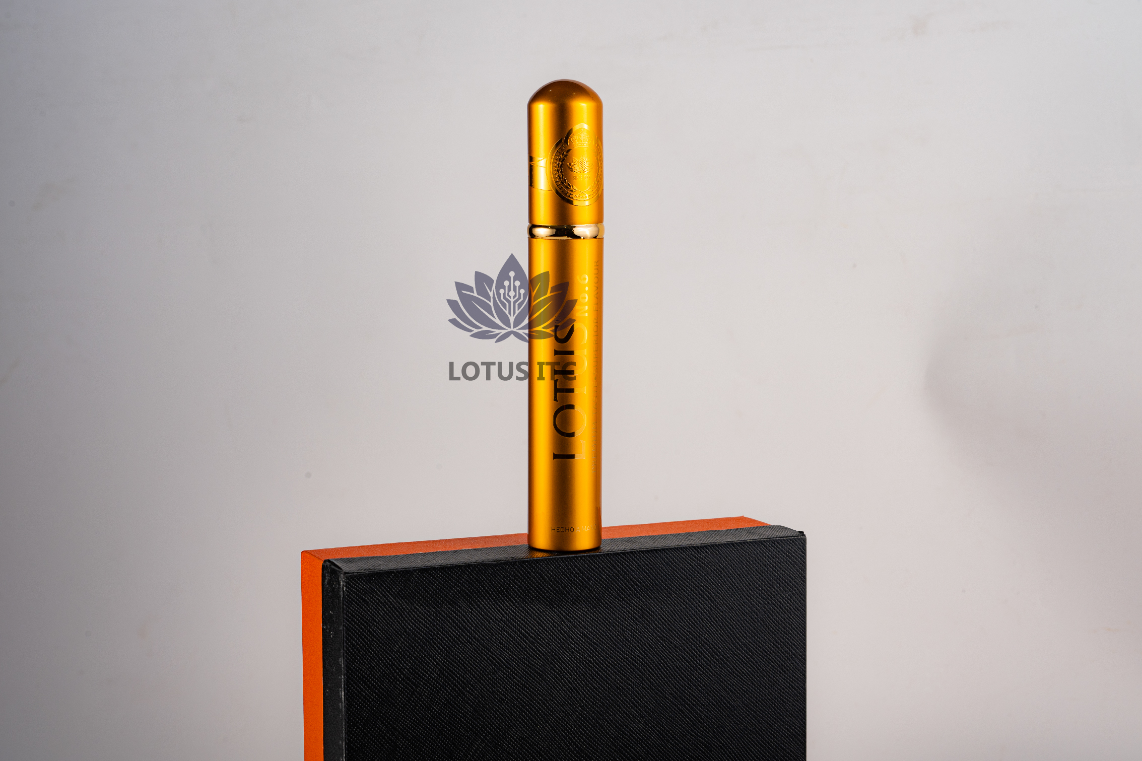 Cigar LOTUS NO.6 (Ống nhôm 1 điếu) (Hộp giấy/3 Điếu)